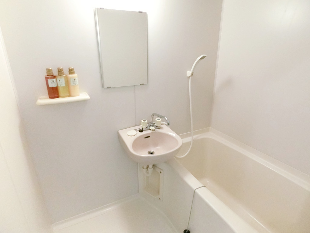 [Hyogo] Apartments for Rent in Kobeshi Nadaku｜YOLO HOME