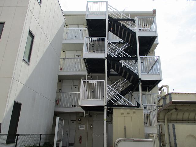 Structural Frame Corner レオパレスひまわり|Apartments for Rent in Japan|YOLO HOME
